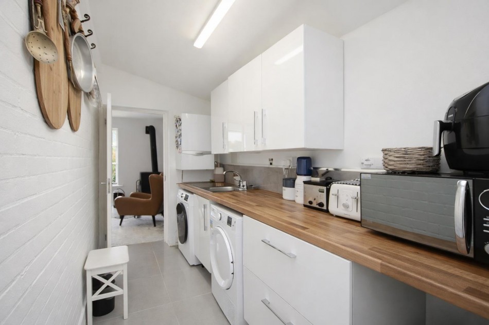 Images for Cleveland Crescent, Borehamwood EAID:SIMMONSESTAPI BID:1