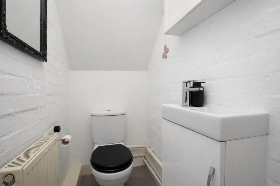 Images for Cleveland Crescent, Borehamwood EAID:SIMMONSESTAPI BID:1