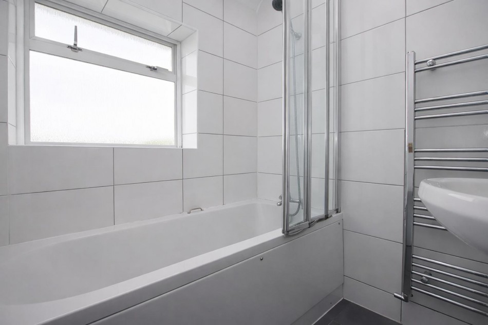 Images for Cranes Way, Borehamwood EAID:SIMMONSESTAPI BID:1