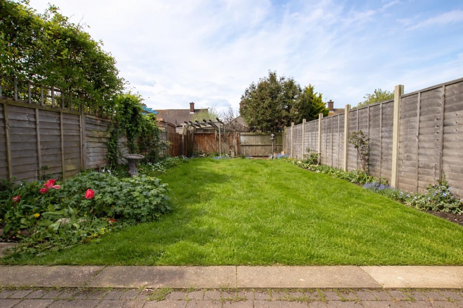 Images for Cranes Way, Borehamwood EAID:SIMMONSESTAPI BID:1