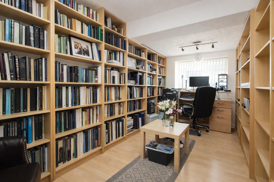 Images for Anthony Road, Borehamwood EAID:SIMMONSESTAPI BID:1