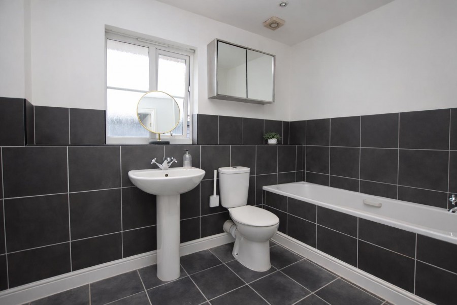 Images for Armstrong Close, Borehamwood EAID:SIMMONSESTAPI BID:1
