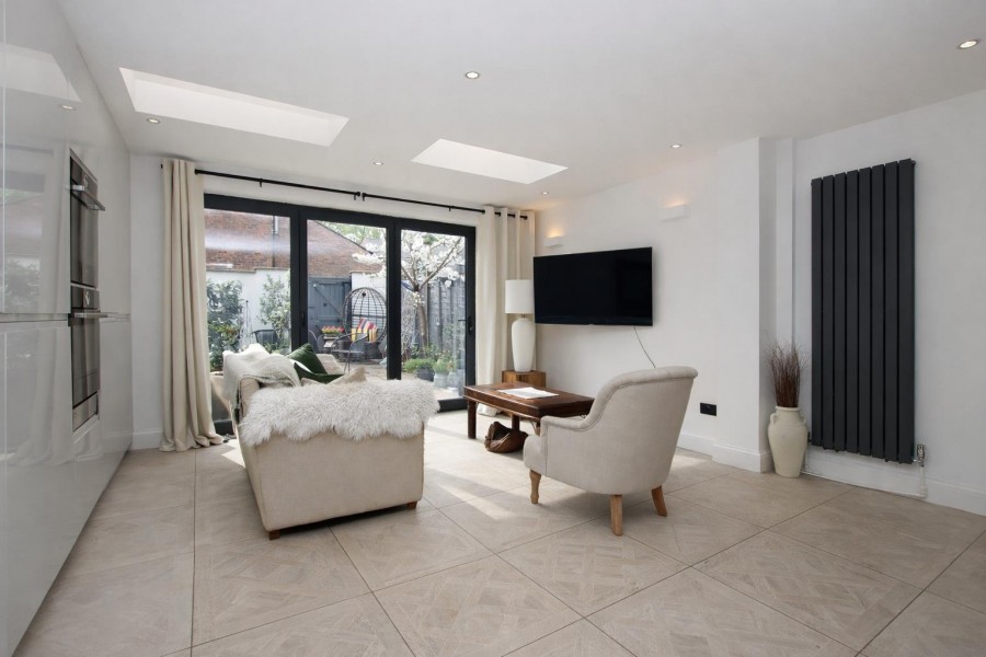 Images for Percheron Road, Borehamwood EAID:SIMMONSESTAPI BID:1