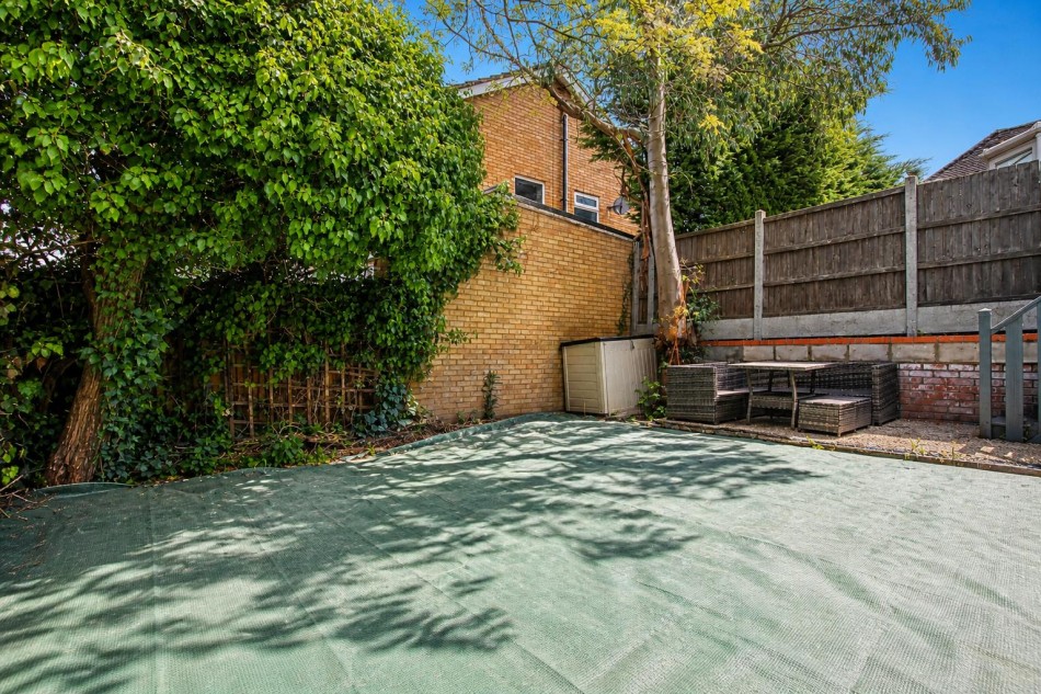 Images for Theobald Street, Borehamwood EAID:SIMMONSESTAPI BID:1