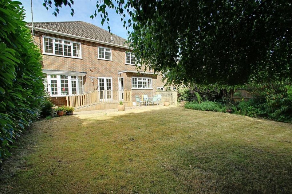 Images for Shiremead, Elstree EAID:SIMMONSESTAPI BID:1