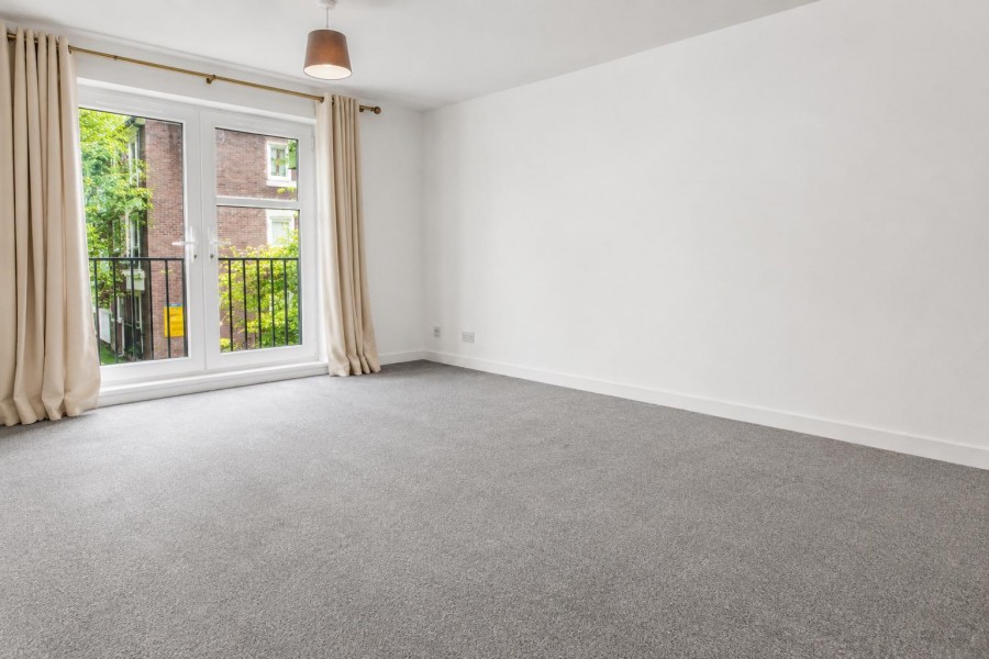 Images for Scrubbitts Square, Radlett EAID:SIMMONSESTAPI BID:1