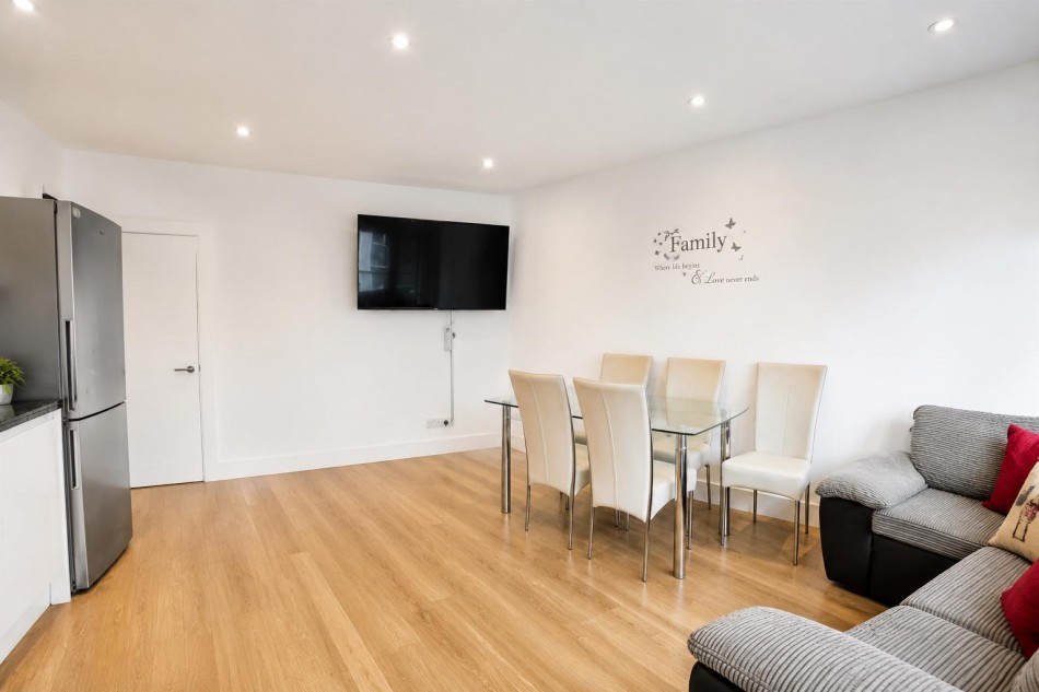 Images for Elstree House,Elstree Way,Borehamwood EAID:SIMMONSESTAPI BID:1