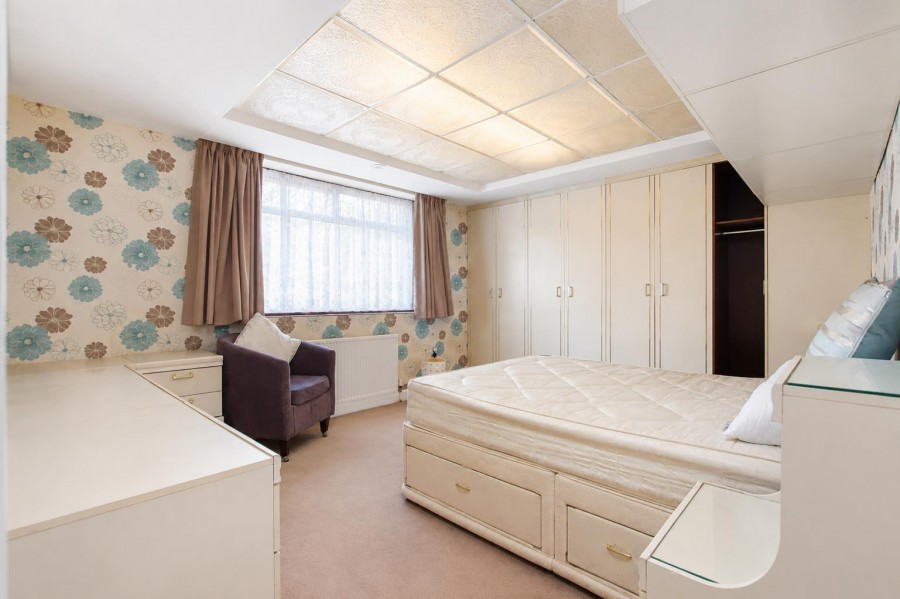 Images for Furzehill Road, Borehamwood EAID:SIMMONSESTAPI BID:1