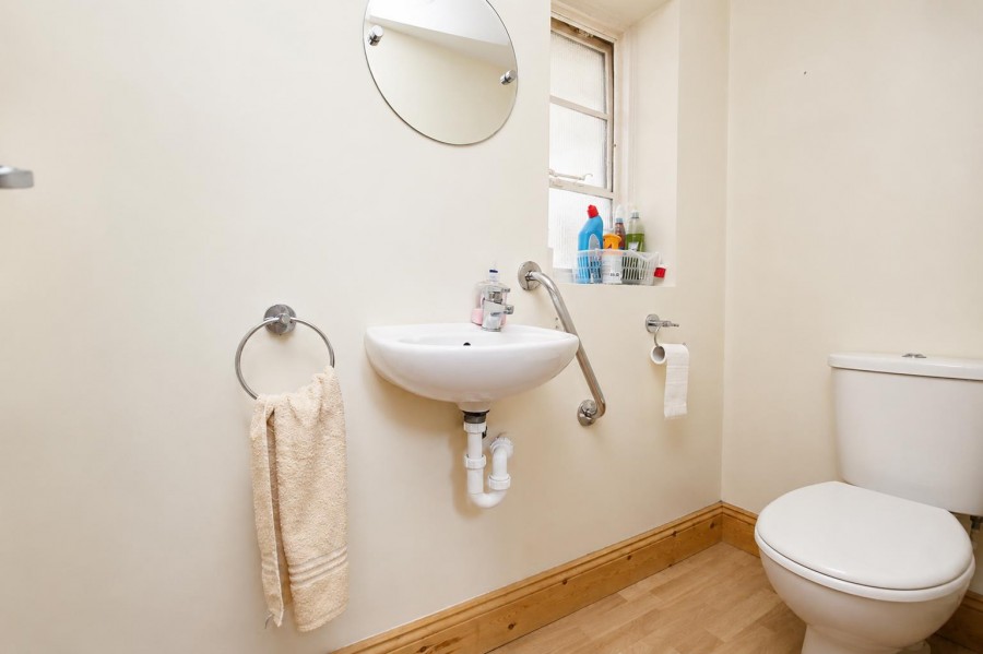 Images for Furzehill Road, Borehamwood EAID:SIMMONSESTAPI BID:1