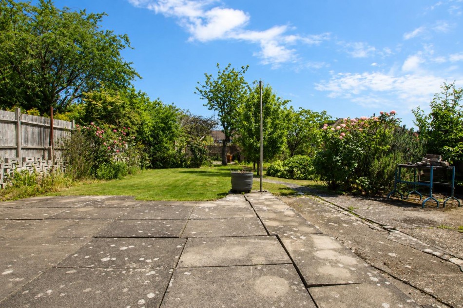 Images for Furzehill Road, Borehamwood EAID:SIMMONSESTAPI BID:1