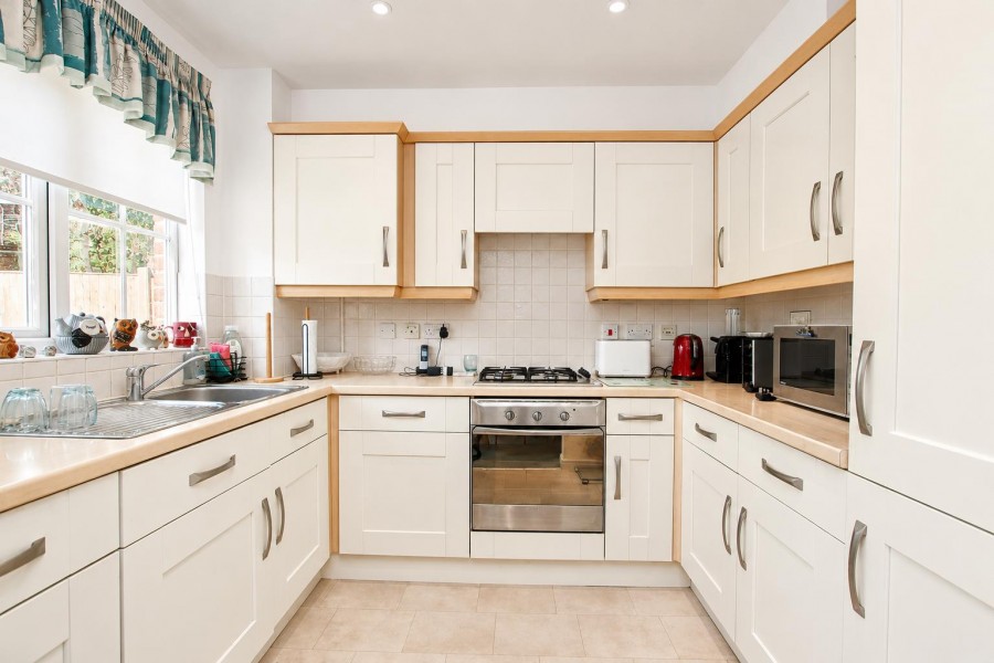 Images for Armstrong Close, Borehamwood EAID:SIMMONSESTAPI BID:1