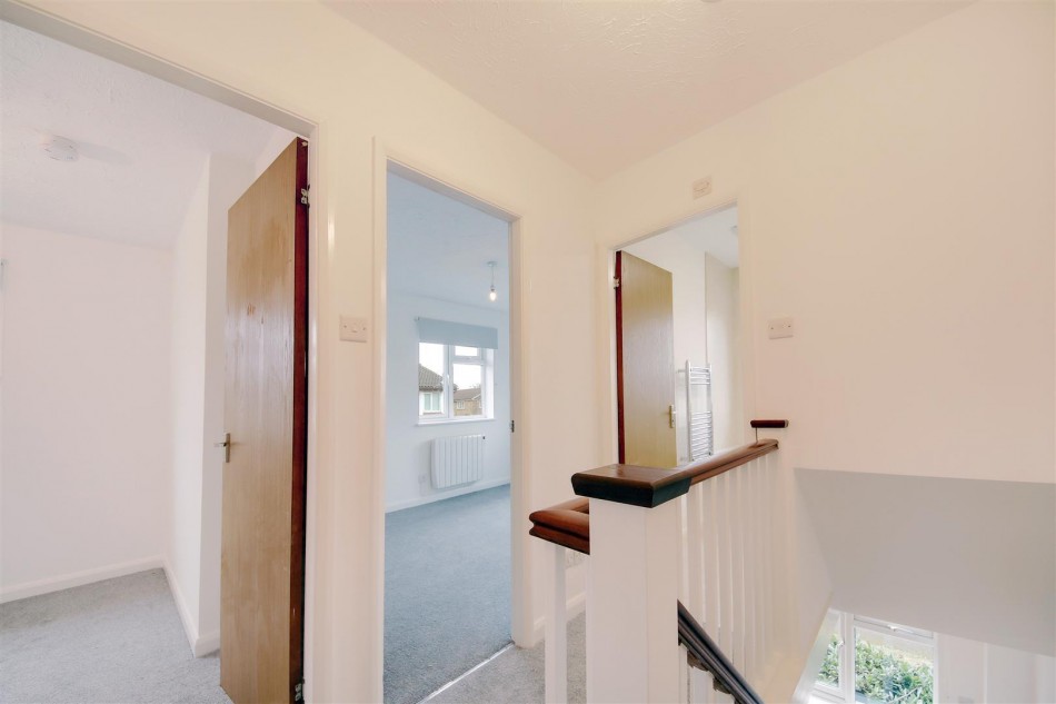 Images for Siskin Close, Borehamwood EAID:SIMMONSESTAPI BID:1