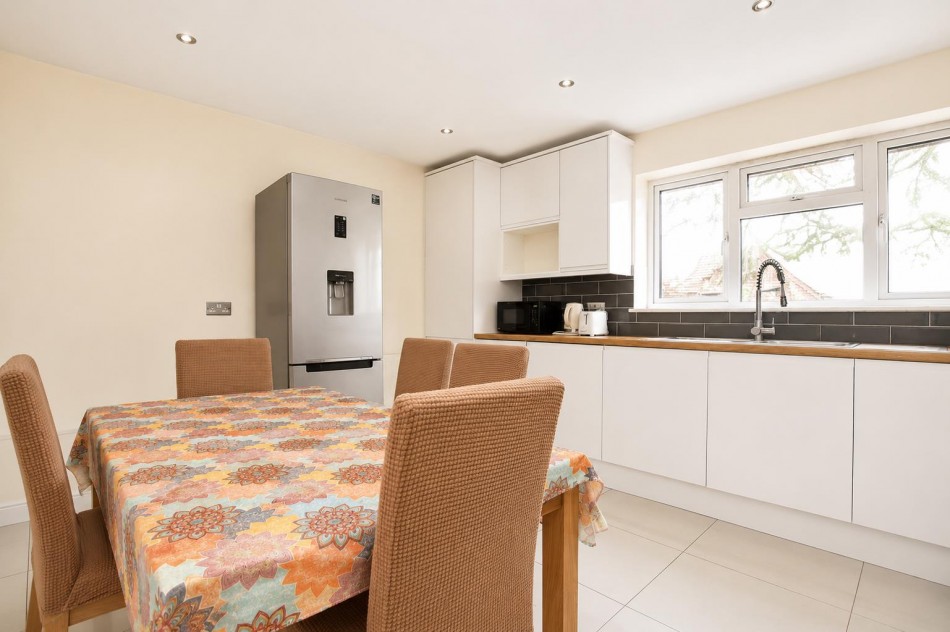 Images for Oak Tree Court,Barnet Lane, Elstree EAID:SIMMONSESTAPI BID:1