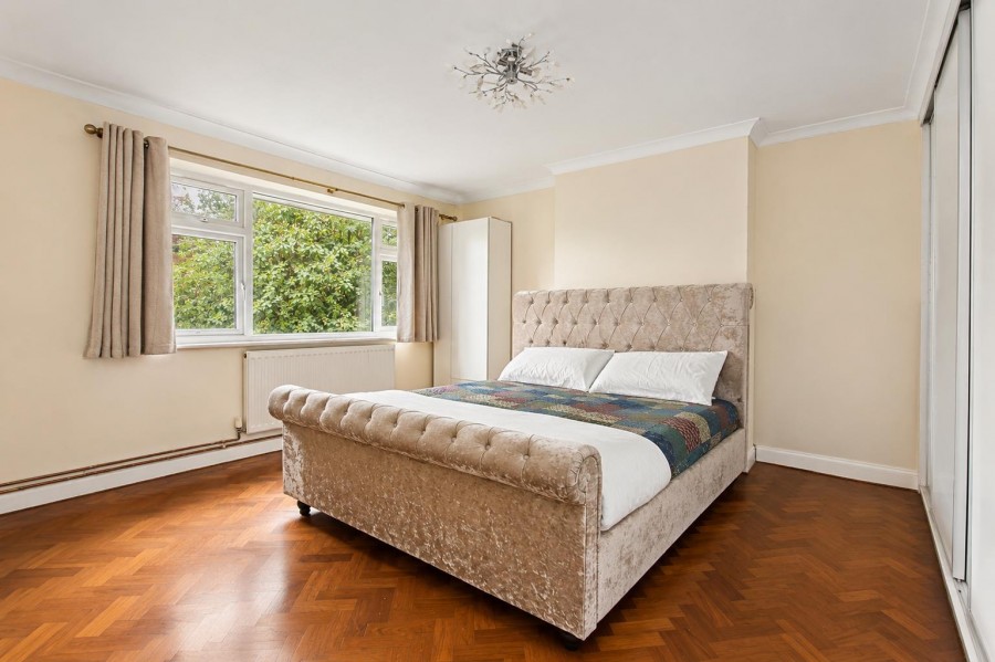 Images for Oak Tree Court,Barnet Lane, Elstree EAID:SIMMONSESTAPI BID:1