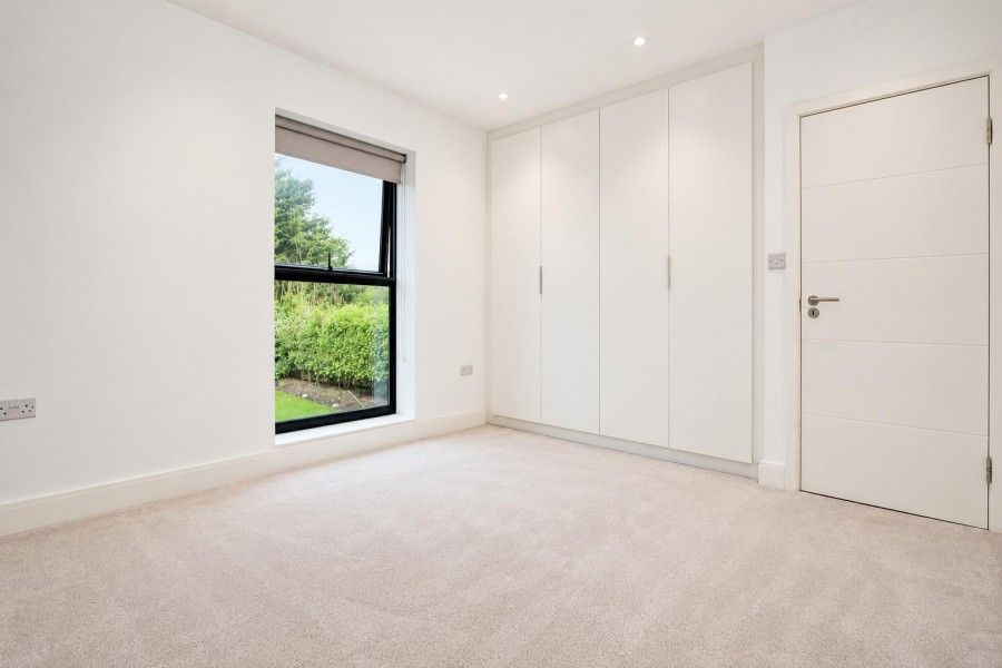 Images for Hillside Avenue, Borehamwood EAID:SIMMONSESTAPI BID:1