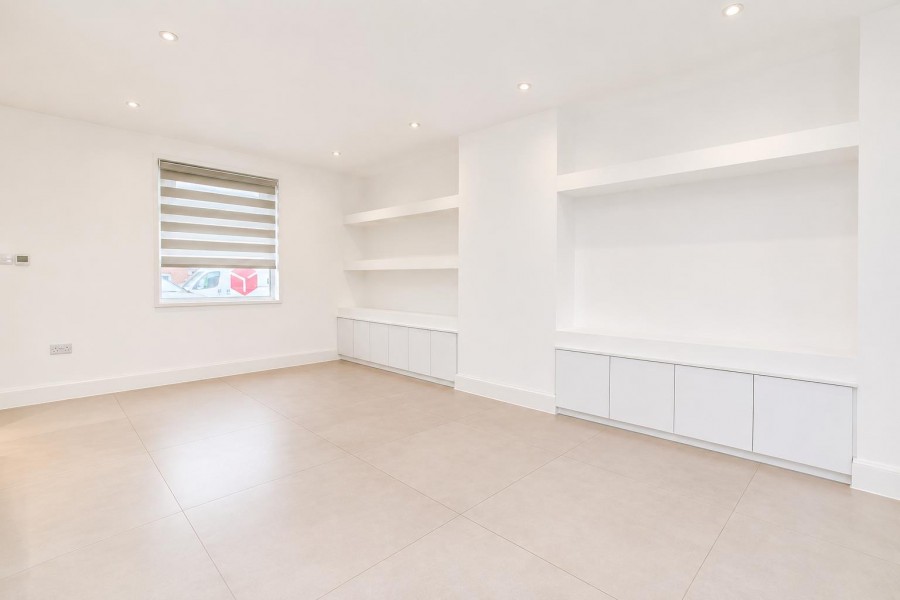 Images for Hillside Avenue, Borehamwood EAID:SIMMONSESTAPI BID:1