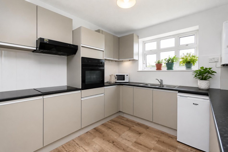 Images for Tempsford Avenue, Borehamwood EAID:SIMMONSESTAPI BID:1