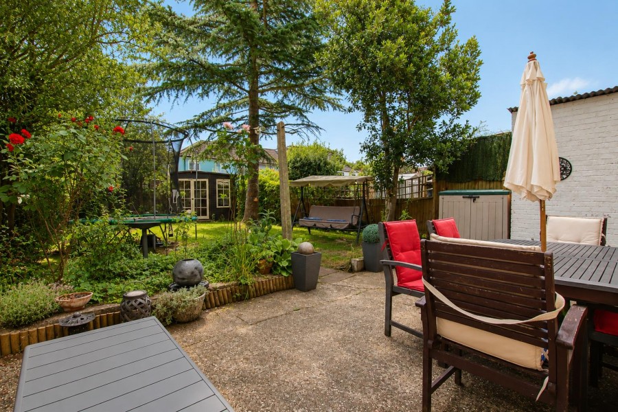 Images for Easton Gardens, Borehamwood EAID:SIMMONSESTAPI BID:1