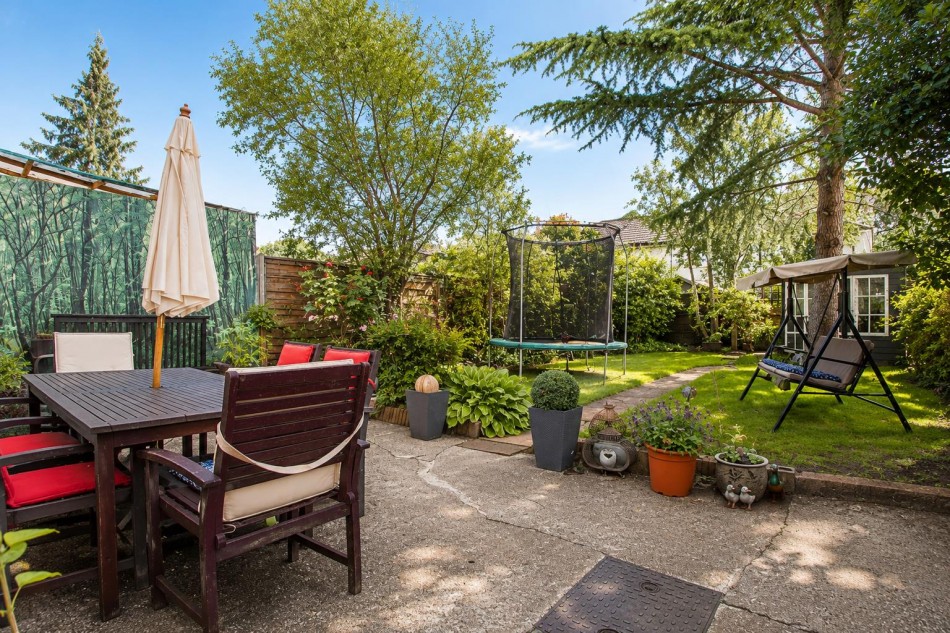Images for Easton Gardens, Borehamwood EAID:SIMMONSESTAPI BID:1