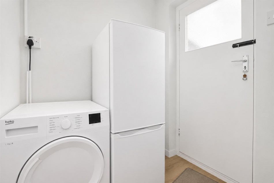 Images for Burghley Avenue, Borehamwood EAID:SIMMONSESTAPI BID:1
