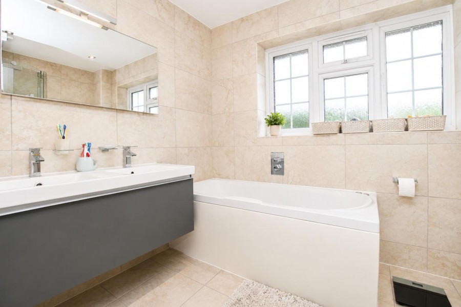 Images for Sheraton Close,Elstree EAID:SIMMONSESTAPI BID:1