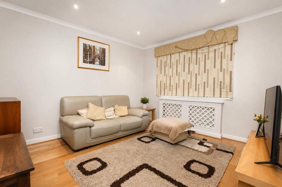 Images for Sheraton Close,Elstree EAID:SIMMONSESTAPI BID:1