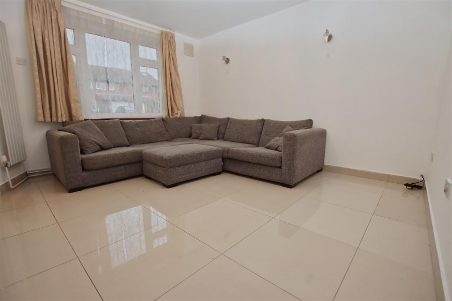 Images for Berwick Road, Borehamwood EAID:SIMMONSESTAPI BID:1