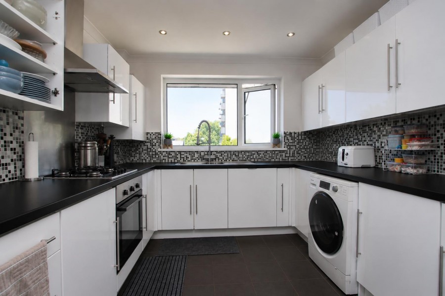 Images for Fairway House,Eldon Avenue, Borehamwood EAID:SIMMONSESTAPI BID:1