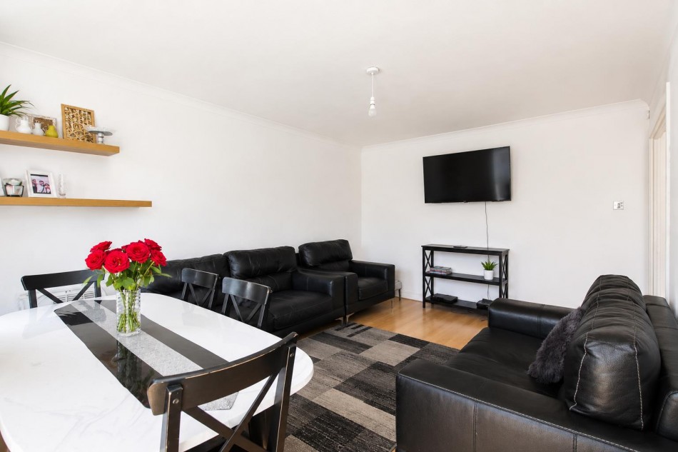 Images for Fairway House,Eldon Avenue, Borehamwood EAID:SIMMONSESTAPI BID:1